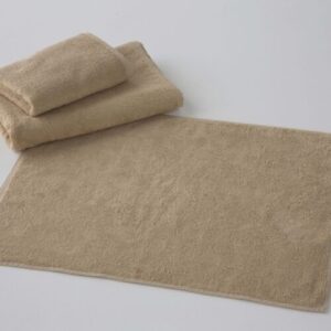 Alfombrin de baño modelo liso UR 700 grs y tamaño 50x60